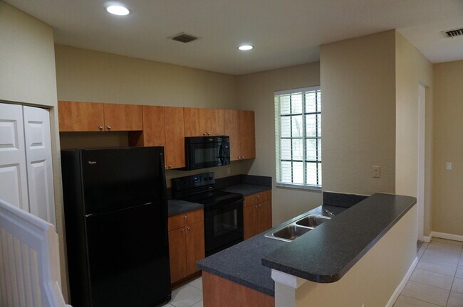 Building Photo - 2044 Marsh Harbor Dr