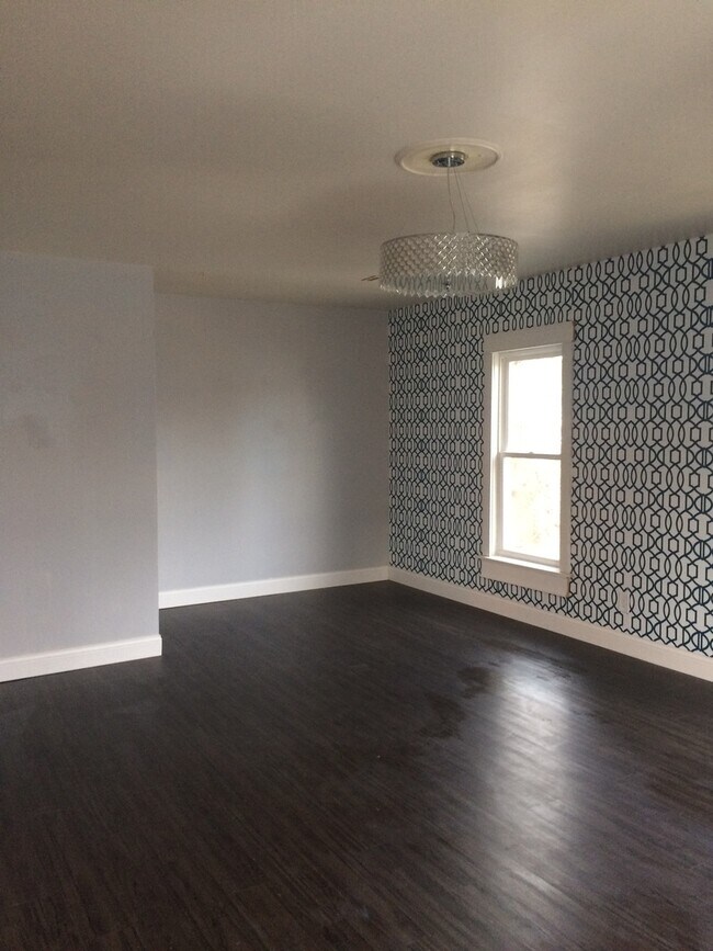 Foto del edificio - 817 E Jefferson St