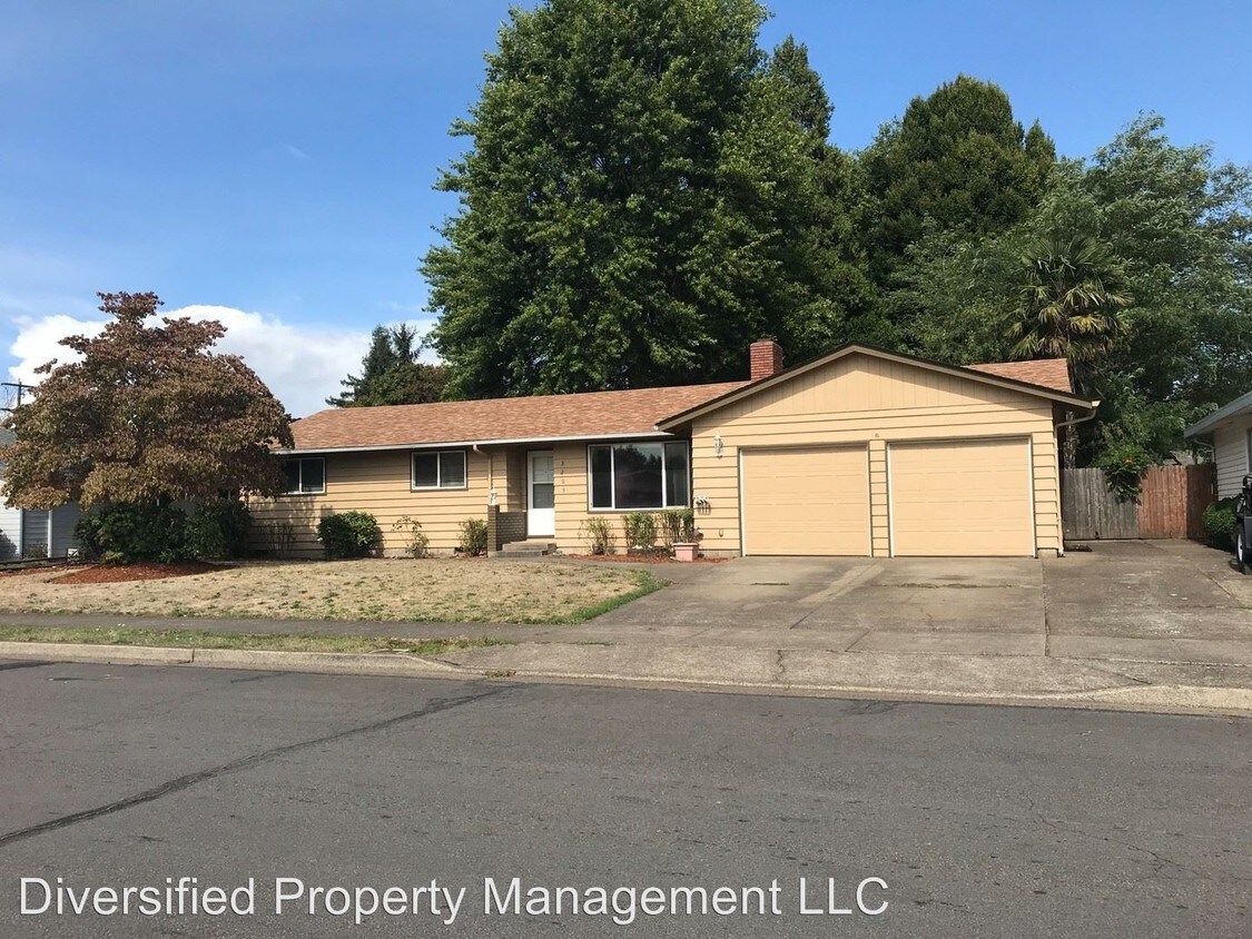 Primary Photo - 4 br, 3 bath House - 3205 16th Av SE