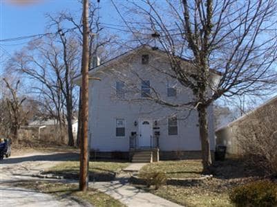 Building Photo - 330 Lilienthal St