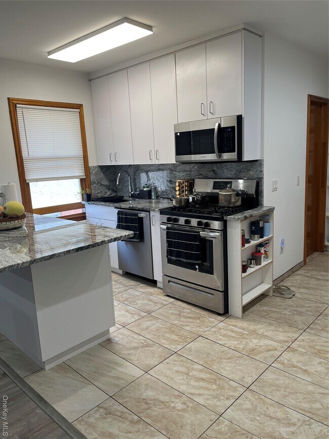 Foto del edificio - 35 Notre Dame Ave