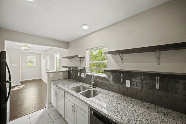 Photo - 1205 Morris St House