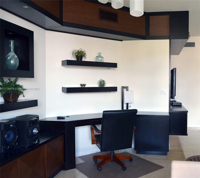 Building Photo - 3700 S Ocean Blvd