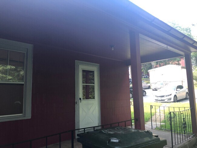 Foto del edificio - Private 5 Bedroom House