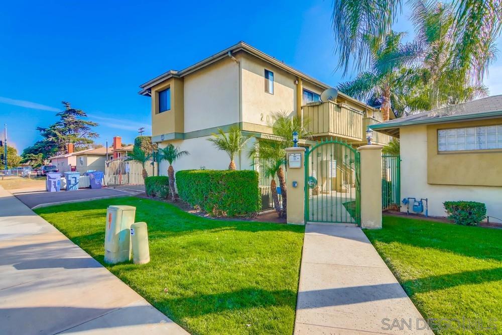 Primary Photo - 201 Twin Oaks Ave