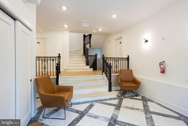 Foto del edificio - 2869 28th St NW