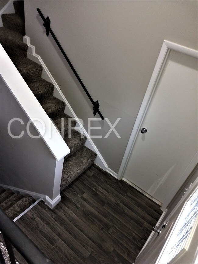 Foto del edificio - 2325 Whitewood Ln