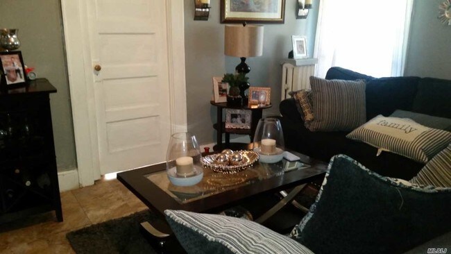 Foto del edificio - 86-23 143rd St