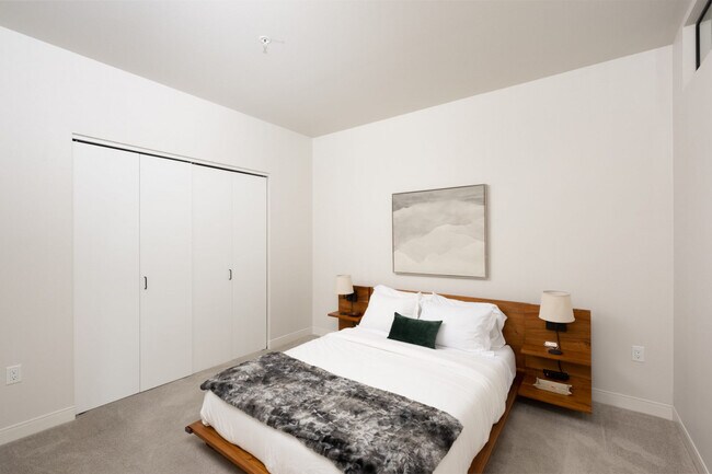 Foto del edificio - 1632 N Franklin Pl