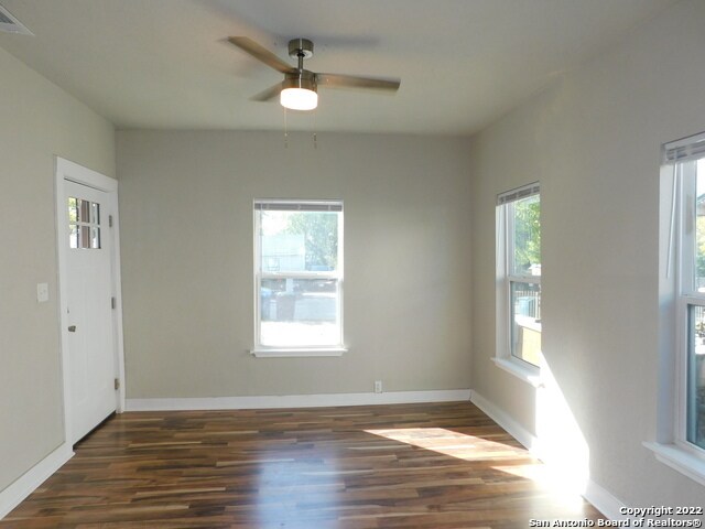 Building Photo - 1535 W Wildwood Dr