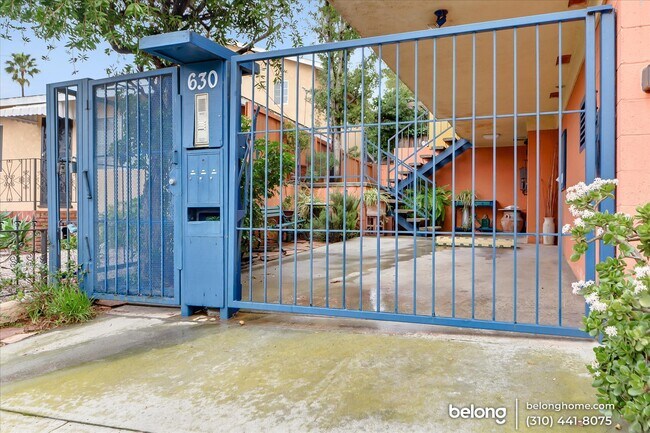 Foto del edificio - 630 Raymond Ave