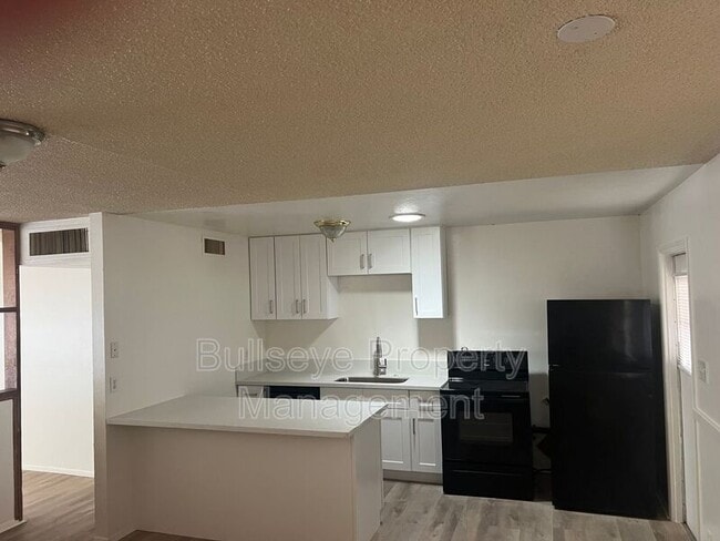 Building Photo - 3702 W Rovey Ave