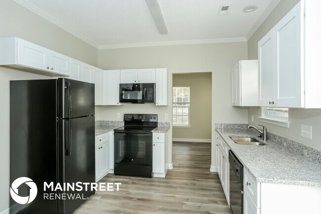 Foto del edificio - 823 Winthrop Ln