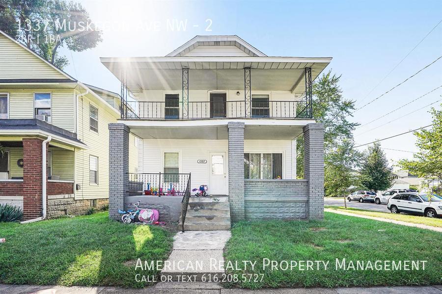 Primary Photo - 1337 Muskegon Ave NW