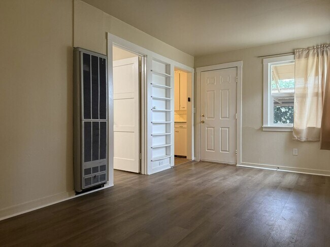 Foto del edificio - Sweet 2/1 Available NOW!!!