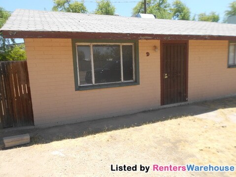 Foto principal - 2727 W Belmont Ave