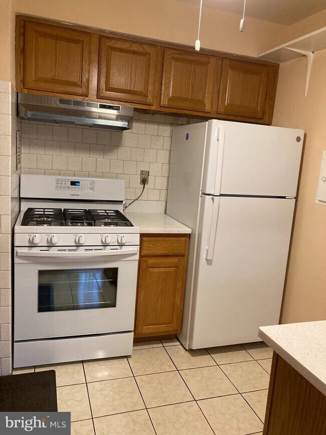 Foto del edificio - 4410 Briarwood Ct N