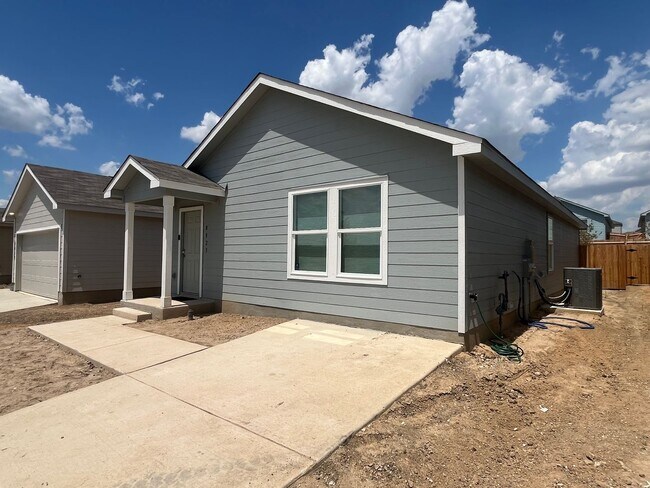 Building Photo - 8823 Astral Pl