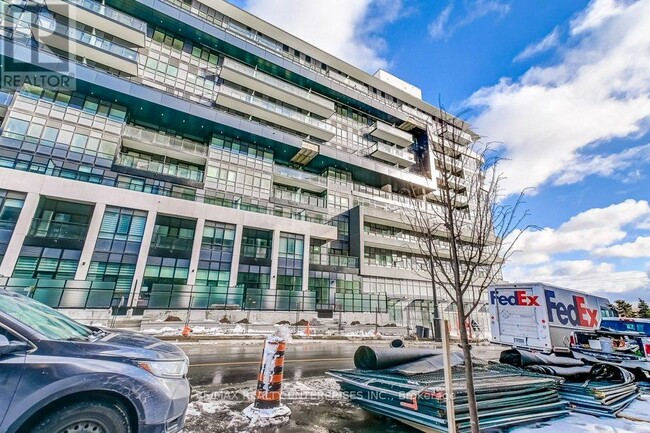 Building Photo - 395-395 Dundas St W