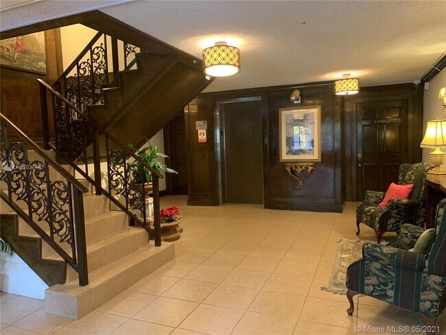Foto del edificio - 3680 Inverrary Dr
