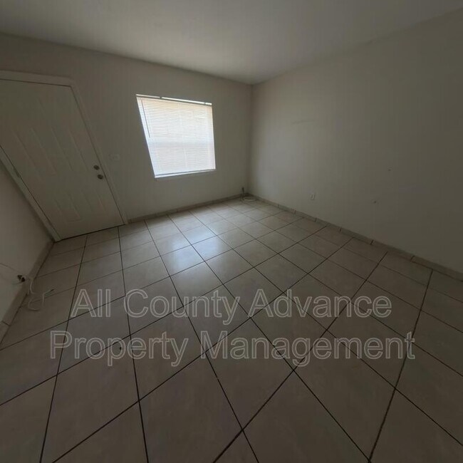 Foto del edificio - 4909 E Temple Heights Rd
