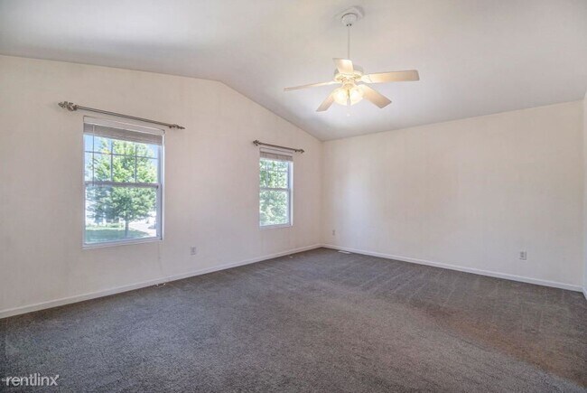 Building Photo - 3 br, 2 bath House - 8843 Geiser Grv