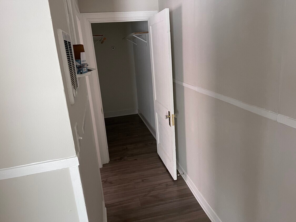 Foto principal - 5519 Sherman St