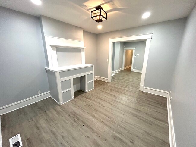 Building Photo - 1395 Hildreth Ave