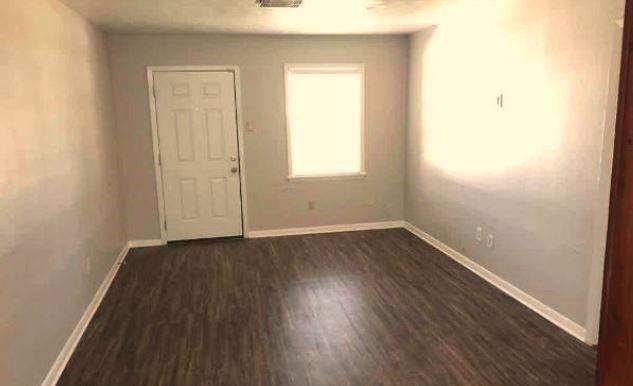 Building Photo - 3105 McKinney Dr