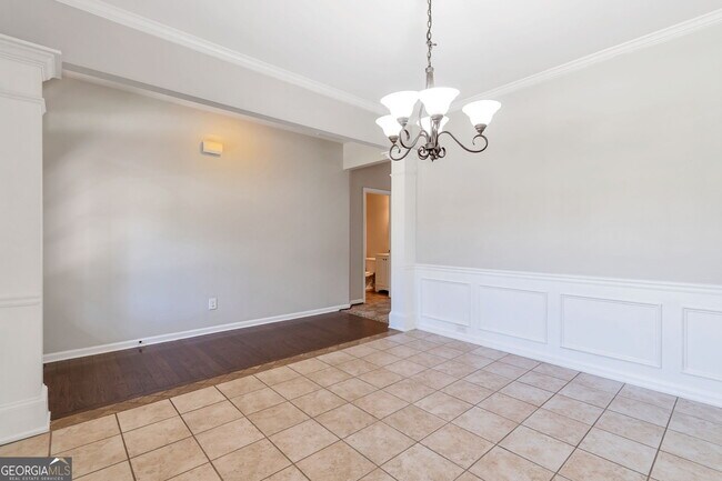 Foto del edificio - 214 Farm Manor Ct