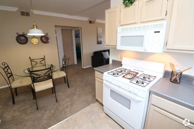 Three Bedroom Apartments Albuquerque Westside - Taylor Ranch Luxury Apartments