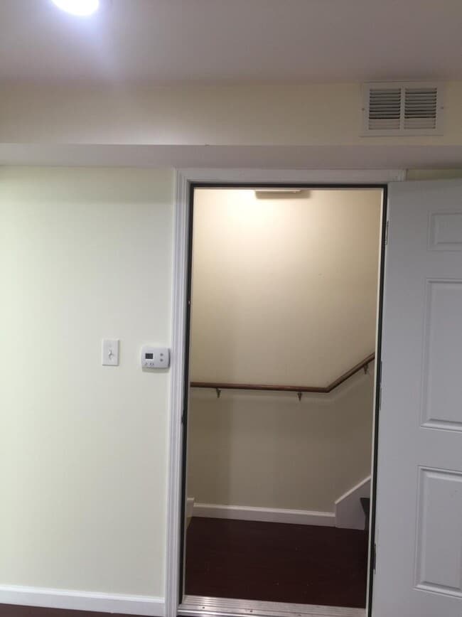 Foto del edificio - 1129 Carpenter St