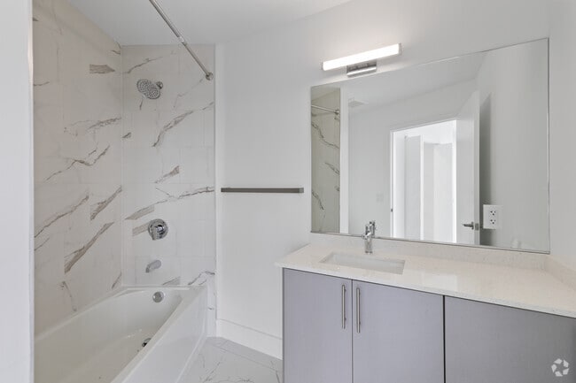 3BR, 3BA - Springs Town Center