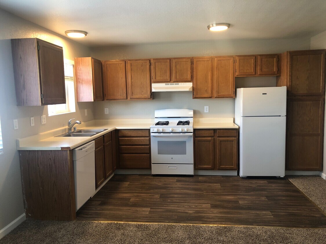 Royal Apartments Carson City, Nevada Apartments in Carson City, NV