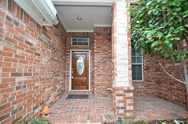 Building Photo - 6310 Columbia Falls Ln