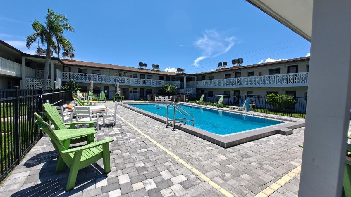 Foto principal - 5600 N Banana River Blvd