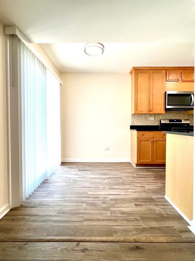 Foto del edificio - 640 Gray Ct