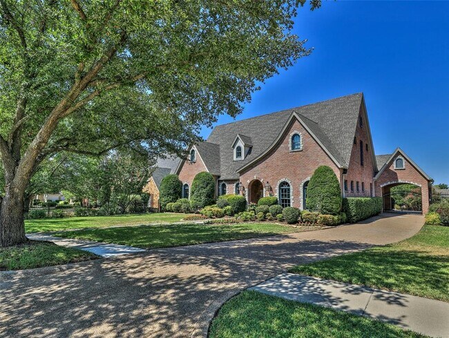 Foto del edificio - 6682 Trinity Heights Blvd