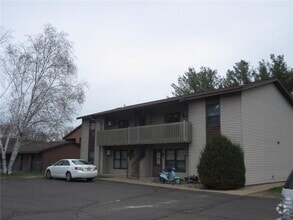 Building Photo - 325 W 9th St