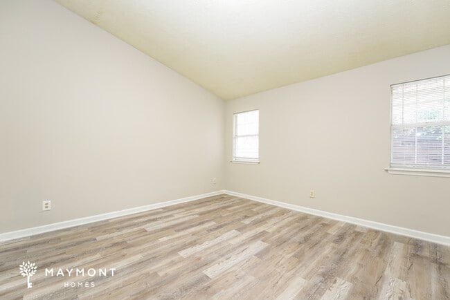 Building Photo - 1099 Old Saybrook Ct