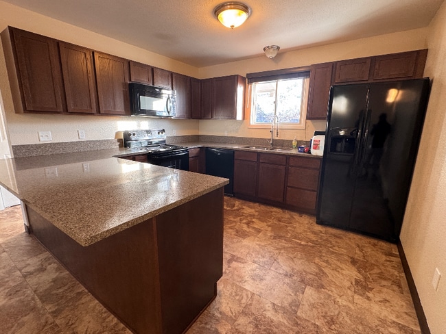 Foto del edificio - 243 Westchester Square N