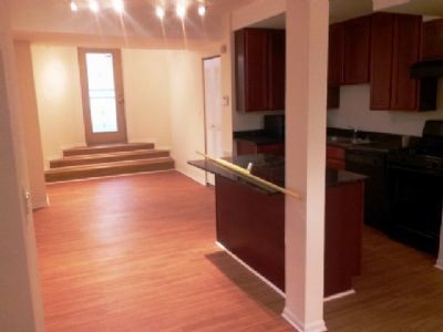 Foto del edificio - 2321 E 70th Pl