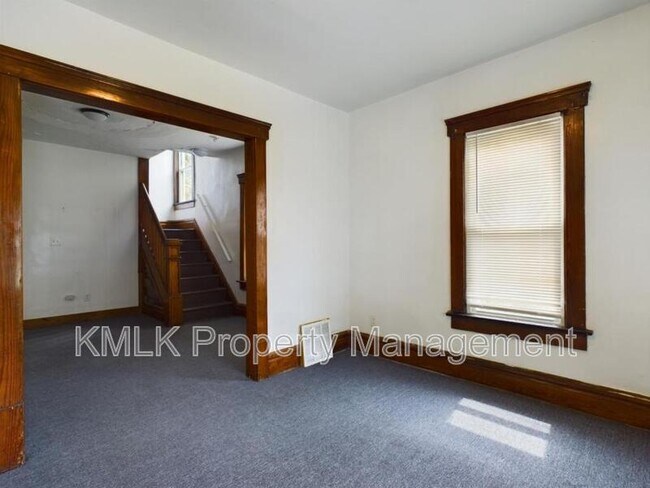 Foto del edificio - 695 Kling St