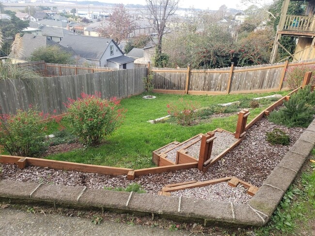 Building Photo - 2146/2148 Monroe Ave