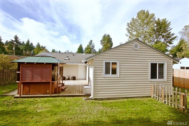 Foto del edificio - 17004 11th Ave NE