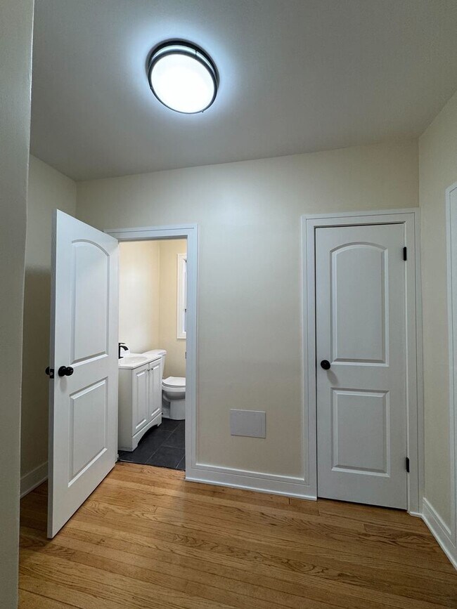 Foto del edificio - 610 E 74th St