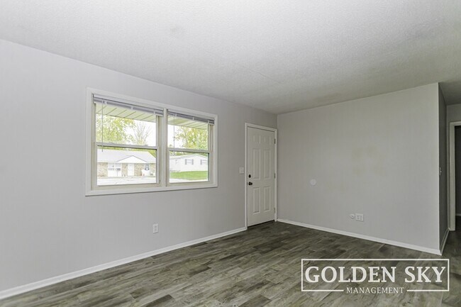 Foto del edificio - 6321 E Piccadilly Rd