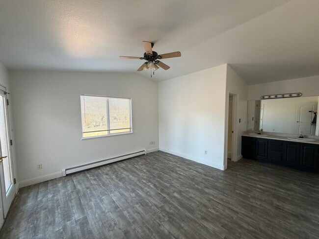 Foto del edificio - 377 S Redlands Rd