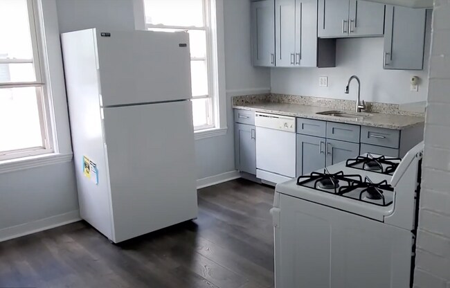 Building Photo - Great Allston 4-Bed