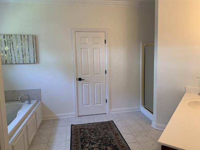 Building Photo - 109 Tahoe Ct